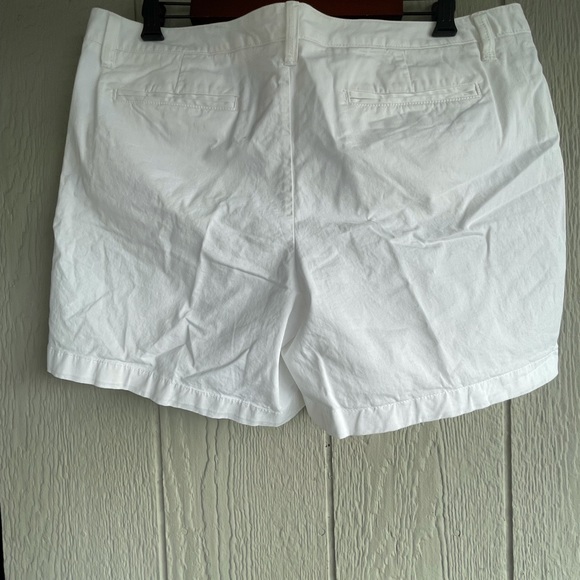 Caslon shorts with tag - Picture 6 of 8